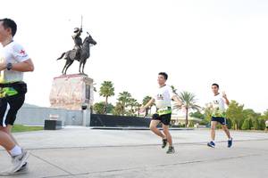 BIB: 
                            <button type="button" onclick="openModal(3657393)" class="btn btn-primary btn-sm float-right btn-popup" data-toggle="modal" data-target=".modal-high-quality">
                        <i class="fas fa-shopping-cart"></i> Add to Cart
                    </button>
                                            <button type="button" onclick="isThisMe(3657393, true)" class="btn btn-success btn-sm float-right btn-popup btn-isme hidden" data-toggle="tooltip" data-placement="bottom" title="นี่คือรูปของคุณใช่ไหม คลิกที่นี่เพื่อเอาเข้าอัลบั้ม">
                        <i class="fas fa-plus"></i> Add to album
                    </button>
                    <button type="button" onclick="isThisMe(3657393, false)" class="btn btn-warning btn-sm float-right btn-popup btn-isnotme hidden">
                        <i class="fas fa-ban"></i> Remove from album
                    </button>