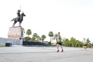 BIB: 
                            <button type="button" onclick="openModal(3657310)" class="btn btn-primary btn-sm float-right btn-popup" data-toggle="modal" data-target=".modal-high-quality">
                        <i class="fas fa-shopping-cart"></i> Add to Cart
                    </button>
                                            <button type="button" onclick="isThisMe(3657310, true)" class="btn btn-success btn-sm float-right btn-popup btn-isme hidden" data-toggle="tooltip" data-placement="bottom" title="นี่คือรูปของคุณใช่ไหม คลิกที่นี่เพื่อเอาเข้าอัลบั้ม">
                        <i class="fas fa-plus"></i> Add to album
                    </button>
                    <button type="button" onclick="isThisMe(3657310, false)" class="btn btn-warning btn-sm float-right btn-popup btn-isnotme hidden">
                        <i class="fas fa-ban"></i> Remove from album
                    </button>