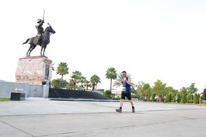 BIB: 
                            <button type="button" onclick="openModal(3657357)" class="btn btn-primary btn-sm float-right btn-popup" data-toggle="modal" data-target=".modal-high-quality">
                        <i class="fas fa-shopping-cart"></i> Add to Cart
                    </button>
                                            <button type="button" onclick="isThisMe(3657357, true)" class="btn btn-success btn-sm float-right btn-popup btn-isme hidden" data-toggle="tooltip" data-placement="bottom" title="นี่คือรูปของคุณใช่ไหม คลิกที่นี่เพื่อเอาเข้าอัลบั้ม">
                        <i class="fas fa-plus"></i> Add to album
                    </button>
                    <button type="button" onclick="isThisMe(3657357, false)" class="btn btn-warning btn-sm float-right btn-popup btn-isnotme hidden">
                        <i class="fas fa-ban"></i> Remove from album
                    </button>