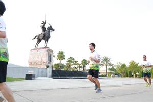 BIB: 
                            <button type="button" onclick="openModal(3657642)" class="btn btn-primary btn-sm float-right btn-popup" data-toggle="modal" data-target=".modal-high-quality">
                        <i class="fas fa-shopping-cart"></i> Add to Cart
                    </button>
                                            <button type="button" onclick="isThisMe(3657642, true)" class="btn btn-success btn-sm float-right btn-popup btn-isme hidden" data-toggle="tooltip" data-placement="bottom" title="นี่คือรูปของคุณใช่ไหม คลิกที่นี่เพื่อเอาเข้าอัลบั้ม">
                        <i class="fas fa-plus"></i> Add to album
                    </button>
                    <button type="button" onclick="isThisMe(3657642, false)" class="btn btn-warning btn-sm float-right btn-popup btn-isnotme hidden">
                        <i class="fas fa-ban"></i> Remove from album
                    </button>