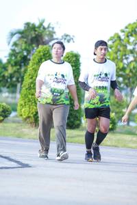 BIB: 1894
                            <button type="button" onclick="openModal(3670300)" class="btn btn-primary btn-sm float-right btn-popup" data-toggle="modal" data-target=".modal-high-quality">
                        <i class="fas fa-shopping-cart"></i> Add to Cart
                    </button>
                                            <button type="button" onclick="isThisMe(3670300, true)" class="btn btn-success btn-sm float-right btn-popup btn-isme hidden" data-toggle="tooltip" data-placement="bottom" title="นี่คือรูปของคุณใช่ไหม คลิกที่นี่เพื่อเอาเข้าอัลบั้ม">
                        <i class="fas fa-plus"></i> Add to album
                    </button>
                    <button type="button" onclick="isThisMe(3670300, false)" class="btn btn-warning btn-sm float-right btn-popup btn-isnotme hidden">
                        <i class="fas fa-ban"></i> Remove from album
                    </button>