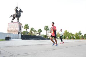 BIB: 
                            <button type="button" onclick="openModal(3657557)" class="btn btn-primary btn-sm float-right btn-popup" data-toggle="modal" data-target=".modal-high-quality">
                        <i class="fas fa-shopping-cart"></i> Add to Cart
                    </button>
                                            <button type="button" onclick="isThisMe(3657557, true)" class="btn btn-success btn-sm float-right btn-popup btn-isme hidden" data-toggle="tooltip" data-placement="bottom" title="นี่คือรูปของคุณใช่ไหม คลิกที่นี่เพื่อเอาเข้าอัลบั้ม">
                        <i class="fas fa-plus"></i> Add to album
                    </button>
                    <button type="button" onclick="isThisMe(3657557, false)" class="btn btn-warning btn-sm float-right btn-popup btn-isnotme hidden">
                        <i class="fas fa-ban"></i> Remove from album
                    </button>