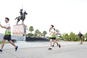 BIB: 
                            <button type="button" onclick="openModal(3657517)" class="btn btn-primary btn-sm float-right btn-popup" data-toggle="modal" data-target=".modal-high-quality">
                        <i class="fas fa-shopping-cart"></i> Add to Cart
                    </button>
                                            <button type="button" onclick="isThisMe(3657517, true)" class="btn btn-success btn-sm float-right btn-popup btn-isme hidden" data-toggle="tooltip" data-placement="bottom" title="นี่คือรูปของคุณใช่ไหม คลิกที่นี่เพื่อเอาเข้าอัลบั้ม">
                        <i class="fas fa-plus"></i> Add to album
                    </button>
                    <button type="button" onclick="isThisMe(3657517, false)" class="btn btn-warning btn-sm float-right btn-popup btn-isnotme hidden">
                        <i class="fas fa-ban"></i> Remove from album
                    </button>