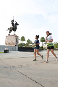 BIB: 
                            <button type="button" onclick="openModal(3658531)" class="btn btn-primary btn-sm float-right btn-popup" data-toggle="modal" data-target=".modal-high-quality">
                        <i class="fas fa-shopping-cart"></i> Add to Cart
                    </button>
                                            <button type="button" onclick="isThisMe(3658531, true)" class="btn btn-success btn-sm float-right btn-popup btn-isme hidden" data-toggle="tooltip" data-placement="bottom" title="นี่คือรูปของคุณใช่ไหม คลิกที่นี่เพื่อเอาเข้าอัลบั้ม">
                        <i class="fas fa-plus"></i> Add to album
                    </button>
                    <button type="button" onclick="isThisMe(3658531, false)" class="btn btn-warning btn-sm float-right btn-popup btn-isnotme hidden">
                        <i class="fas fa-ban"></i> Remove from album
                    </button>