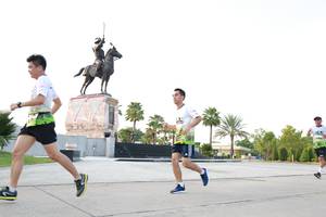 BIB: 
                            <button type="button" onclick="openModal(3657388)" class="btn btn-primary btn-sm float-right btn-popup" data-toggle="modal" data-target=".modal-high-quality">
                        <i class="fas fa-shopping-cart"></i> Add to Cart
                    </button>
                                            <button type="button" onclick="isThisMe(3657388, true)" class="btn btn-success btn-sm float-right btn-popup btn-isme hidden" data-toggle="tooltip" data-placement="bottom" title="นี่คือรูปของคุณใช่ไหม คลิกที่นี่เพื่อเอาเข้าอัลบั้ม">
                        <i class="fas fa-plus"></i> Add to album
                    </button>
                    <button type="button" onclick="isThisMe(3657388, false)" class="btn btn-warning btn-sm float-right btn-popup btn-isnotme hidden">
                        <i class="fas fa-ban"></i> Remove from album
                    </button>