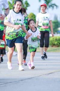 BIB: 630
                            <button type="button" onclick="openModal(3670996)" class="btn btn-primary btn-sm float-right btn-popup" data-toggle="modal" data-target=".modal-high-quality">
                        <i class="fas fa-shopping-cart"></i> Add to Cart
                    </button>
                                            <button type="button" onclick="isThisMe(3670996, true)" class="btn btn-success btn-sm float-right btn-popup btn-isme hidden" data-toggle="tooltip" data-placement="bottom" title="นี่คือรูปของคุณใช่ไหม คลิกที่นี่เพื่อเอาเข้าอัลบั้ม">
                        <i class="fas fa-plus"></i> Add to album
                    </button>
                    <button type="button" onclick="isThisMe(3670996, false)" class="btn btn-warning btn-sm float-right btn-popup btn-isnotme hidden">
                        <i class="fas fa-ban"></i> Remove from album
                    </button>