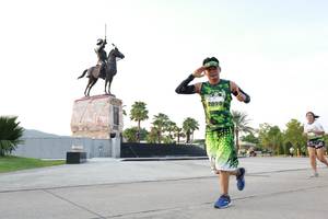 BIB: 2090
                            <button type="button" onclick="openModal(3657818)" class="btn btn-primary btn-sm float-right btn-popup" data-toggle="modal" data-target=".modal-high-quality">
                        <i class="fas fa-shopping-cart"></i> Add to Cart
                    </button>
                                            <button type="button" onclick="isThisMe(3657818, true)" class="btn btn-success btn-sm float-right btn-popup btn-isme hidden" data-toggle="tooltip" data-placement="bottom" title="นี่คือรูปของคุณใช่ไหม คลิกที่นี่เพื่อเอาเข้าอัลบั้ม">
                        <i class="fas fa-plus"></i> Add to album
                    </button>
                    <button type="button" onclick="isThisMe(3657818, false)" class="btn btn-warning btn-sm float-right btn-popup btn-isnotme hidden">
                        <i class="fas fa-ban"></i> Remove from album
                    </button>