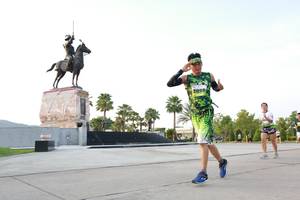 BIB: 2090
                            <button type="button" onclick="openModal(3657805)" class="btn btn-primary btn-sm float-right btn-popup" data-toggle="modal" data-target=".modal-high-quality">
                        <i class="fas fa-shopping-cart"></i> Add to Cart
                    </button>
                                            <button type="button" onclick="isThisMe(3657805, true)" class="btn btn-success btn-sm float-right btn-popup btn-isme hidden" data-toggle="tooltip" data-placement="bottom" title="นี่คือรูปของคุณใช่ไหม คลิกที่นี่เพื่อเอาเข้าอัลบั้ม">
                        <i class="fas fa-plus"></i> Add to album
                    </button>
                    <button type="button" onclick="isThisMe(3657805, false)" class="btn btn-warning btn-sm float-right btn-popup btn-isnotme hidden">
                        <i class="fas fa-ban"></i> Remove from album
                    </button>