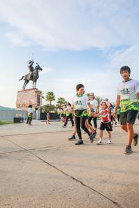 BIB: 
                            <button type="button" onclick="openModal(3814907)" class="btn btn-primary btn-sm float-right btn-popup" data-toggle="modal" data-target=".modal-high-quality">
                        <i class="fas fa-shopping-cart"></i> Add to Cart
                    </button>
                                            <button type="button" onclick="isThisMe(3814907, true)" class="btn btn-success btn-sm float-right btn-popup btn-isme hidden" data-toggle="tooltip" data-placement="bottom" title="นี่คือรูปของคุณใช่ไหม คลิกที่นี่เพื่อเอาเข้าอัลบั้ม">
                        <i class="fas fa-plus"></i> Add to album
                    </button>
                    <button type="button" onclick="isThisMe(3814907, false)" class="btn btn-warning btn-sm float-right btn-popup btn-isnotme hidden">
                        <i class="fas fa-ban"></i> Remove from album
                    </button>