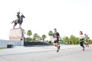 BIB: 
                            <button type="button" onclick="openModal(3657732)" class="btn btn-primary btn-sm float-right btn-popup" data-toggle="modal" data-target=".modal-high-quality">
                        <i class="fas fa-shopping-cart"></i> Add to Cart
                    </button>
                                            <button type="button" onclick="isThisMe(3657732, true)" class="btn btn-success btn-sm float-right btn-popup btn-isme hidden" data-toggle="tooltip" data-placement="bottom" title="นี่คือรูปของคุณใช่ไหม คลิกที่นี่เพื่อเอาเข้าอัลบั้ม">
                        <i class="fas fa-plus"></i> Add to album
                    </button>
                    <button type="button" onclick="isThisMe(3657732, false)" class="btn btn-warning btn-sm float-right btn-popup btn-isnotme hidden">
                        <i class="fas fa-ban"></i> Remove from album
                    </button>