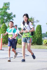 BIB: 657
                            <button type="button" onclick="openModal(3691991)" class="btn btn-primary btn-sm float-right btn-popup" data-toggle="modal" data-target=".modal-high-quality">
                        <i class="fas fa-shopping-cart"></i> Add to Cart
                    </button>
                                            <button type="button" onclick="isThisMe(3691991, true)" class="btn btn-success btn-sm float-right btn-popup btn-isme hidden" data-toggle="tooltip" data-placement="bottom" title="นี่คือรูปของคุณใช่ไหม คลิกที่นี่เพื่อเอาเข้าอัลบั้ม">
                        <i class="fas fa-plus"></i> Add to album
                    </button>
                    <button type="button" onclick="isThisMe(3691991, false)" class="btn btn-warning btn-sm float-right btn-popup btn-isnotme hidden">
                        <i class="fas fa-ban"></i> Remove from album
                    </button>