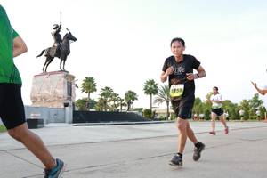 BIB: 958
                            <button type="button" onclick="openModal(3657819)" class="btn btn-primary btn-sm float-right btn-popup" data-toggle="modal" data-target=".modal-high-quality">
                        <i class="fas fa-shopping-cart"></i> Add to Cart
                    </button>
                                            <button type="button" onclick="isThisMe(3657819, true)" class="btn btn-success btn-sm float-right btn-popup btn-isme hidden" data-toggle="tooltip" data-placement="bottom" title="นี่คือรูปของคุณใช่ไหม คลิกที่นี่เพื่อเอาเข้าอัลบั้ม">
                        <i class="fas fa-plus"></i> Add to album
                    </button>
                    <button type="button" onclick="isThisMe(3657819, false)" class="btn btn-warning btn-sm float-right btn-popup btn-isnotme hidden">
                        <i class="fas fa-ban"></i> Remove from album
                    </button>