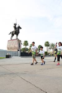 BIB: 
                            <button type="button" onclick="openModal(3658517)" class="btn btn-primary btn-sm float-right btn-popup" data-toggle="modal" data-target=".modal-high-quality">
                        <i class="fas fa-shopping-cart"></i> Add to Cart
                    </button>
                                            <button type="button" onclick="isThisMe(3658517, true)" class="btn btn-success btn-sm float-right btn-popup btn-isme hidden" data-toggle="tooltip" data-placement="bottom" title="นี่คือรูปของคุณใช่ไหม คลิกที่นี่เพื่อเอาเข้าอัลบั้ม">
                        <i class="fas fa-plus"></i> Add to album
                    </button>
                    <button type="button" onclick="isThisMe(3658517, false)" class="btn btn-warning btn-sm float-right btn-popup btn-isnotme hidden">
                        <i class="fas fa-ban"></i> Remove from album
                    </button>