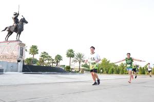 BIB: 
                            <button type="button" onclick="openModal(3657645)" class="btn btn-primary btn-sm float-right btn-popup" data-toggle="modal" data-target=".modal-high-quality">
                        <i class="fas fa-shopping-cart"></i> Add to Cart
                    </button>
                                            <button type="button" onclick="isThisMe(3657645, true)" class="btn btn-success btn-sm float-right btn-popup btn-isme hidden" data-toggle="tooltip" data-placement="bottom" title="นี่คือรูปของคุณใช่ไหม คลิกที่นี่เพื่อเอาเข้าอัลบั้ม">
                        <i class="fas fa-plus"></i> Add to album
                    </button>
                    <button type="button" onclick="isThisMe(3657645, false)" class="btn btn-warning btn-sm float-right btn-popup btn-isnotme hidden">
                        <i class="fas fa-ban"></i> Remove from album
                    </button>