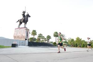 BIB: 
                            <button type="button" onclick="openModal(3657313)" class="btn btn-primary btn-sm float-right btn-popup" data-toggle="modal" data-target=".modal-high-quality">
                        <i class="fas fa-shopping-cart"></i> Add to Cart
                    </button>
                                            <button type="button" onclick="isThisMe(3657313, true)" class="btn btn-success btn-sm float-right btn-popup btn-isme hidden" data-toggle="tooltip" data-placement="bottom" title="นี่คือรูปของคุณใช่ไหม คลิกที่นี่เพื่อเอาเข้าอัลบั้ม">
                        <i class="fas fa-plus"></i> Add to album
                    </button>
                    <button type="button" onclick="isThisMe(3657313, false)" class="btn btn-warning btn-sm float-right btn-popup btn-isnotme hidden">
                        <i class="fas fa-ban"></i> Remove from album
                    </button>