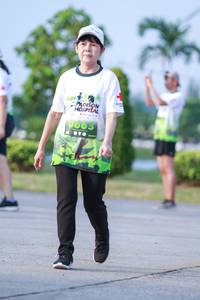 BIB: 9603
                            <button type="button" onclick="openModal(3670121)" class="btn btn-primary btn-sm float-right btn-popup" data-toggle="modal" data-target=".modal-high-quality">
                        <i class="fas fa-shopping-cart"></i> Add to Cart
                    </button>
                                            <button type="button" onclick="isThisMe(3670121, true)" class="btn btn-success btn-sm float-right btn-popup btn-isme hidden" data-toggle="tooltip" data-placement="bottom" title="นี่คือรูปของคุณใช่ไหม คลิกที่นี่เพื่อเอาเข้าอัลบั้ม">
                        <i class="fas fa-plus"></i> Add to album
                    </button>
                    <button type="button" onclick="isThisMe(3670121, false)" class="btn btn-warning btn-sm float-right btn-popup btn-isnotme hidden">
                        <i class="fas fa-ban"></i> Remove from album
                    </button>