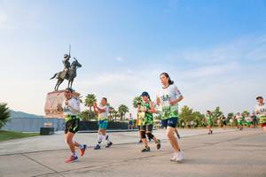 BIB: 
                            <button type="button" onclick="openModal(3814252)" class="btn btn-primary btn-sm float-right btn-popup" data-toggle="modal" data-target=".modal-high-quality">
                        <i class="fas fa-shopping-cart"></i> Add to Cart
                    </button>
                                            <button type="button" onclick="isThisMe(3814252, true)" class="btn btn-success btn-sm float-right btn-popup btn-isme hidden" data-toggle="tooltip" data-placement="bottom" title="นี่คือรูปของคุณใช่ไหม คลิกที่นี่เพื่อเอาเข้าอัลบั้ม">
                        <i class="fas fa-plus"></i> Add to album
                    </button>
                    <button type="button" onclick="isThisMe(3814252, false)" class="btn btn-warning btn-sm float-right btn-popup btn-isnotme hidden">
                        <i class="fas fa-ban"></i> Remove from album
                    </button>