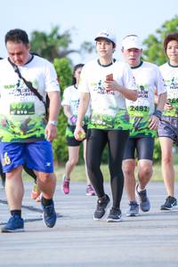 BIB: 282
                            <button type="button" onclick="openModal(3667557)" class="btn btn-primary btn-sm float-right btn-popup" data-toggle="modal" data-target=".modal-high-quality">
                        <i class="fas fa-shopping-cart"></i> Add to Cart
                    </button>
                                            <button type="button" onclick="isThisMe(3667557, true)" class="btn btn-success btn-sm float-right btn-popup btn-isme hidden" data-toggle="tooltip" data-placement="bottom" title="นี่คือรูปของคุณใช่ไหม คลิกที่นี่เพื่อเอาเข้าอัลบั้ม">
                        <i class="fas fa-plus"></i> Add to album
                    </button>
                    <button type="button" onclick="isThisMe(3667557, false)" class="btn btn-warning btn-sm float-right btn-popup btn-isnotme hidden">
                        <i class="fas fa-ban"></i> Remove from album
                    </button>