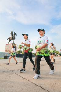 BIB: 
                            <button type="button" onclick="openModal(3814834)" class="btn btn-primary btn-sm float-right btn-popup" data-toggle="modal" data-target=".modal-high-quality">
                        <i class="fas fa-shopping-cart"></i> Add to Cart
                    </button>
                                            <button type="button" onclick="isThisMe(3814834, true)" class="btn btn-success btn-sm float-right btn-popup btn-isme hidden" data-toggle="tooltip" data-placement="bottom" title="นี่คือรูปของคุณใช่ไหม คลิกที่นี่เพื่อเอาเข้าอัลบั้ม">
                        <i class="fas fa-plus"></i> Add to album
                    </button>
                    <button type="button" onclick="isThisMe(3814834, false)" class="btn btn-warning btn-sm float-right btn-popup btn-isnotme hidden">
                        <i class="fas fa-ban"></i> Remove from album
                    </button>