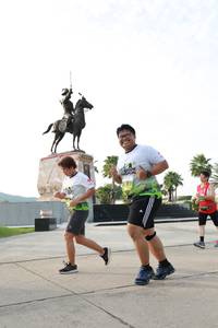 BIB: 
                            <button type="button" onclick="openModal(3658925)" class="btn btn-primary btn-sm float-right btn-popup" data-toggle="modal" data-target=".modal-high-quality">
                        <i class="fas fa-shopping-cart"></i> Add to Cart
                    </button>
                                            <button type="button" onclick="isThisMe(3658925, true)" class="btn btn-success btn-sm float-right btn-popup btn-isme hidden" data-toggle="tooltip" data-placement="bottom" title="นี่คือรูปของคุณใช่ไหม คลิกที่นี่เพื่อเอาเข้าอัลบั้ม">
                        <i class="fas fa-plus"></i> Add to album
                    </button>
                    <button type="button" onclick="isThisMe(3658925, false)" class="btn btn-warning btn-sm float-right btn-popup btn-isnotme hidden">
                        <i class="fas fa-ban"></i> Remove from album
                    </button>