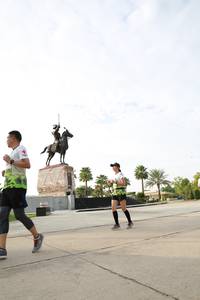 BIB: 
                            <button type="button" onclick="openModal(3659399)" class="btn btn-primary btn-sm float-right btn-popup" data-toggle="modal" data-target=".modal-high-quality">
                        <i class="fas fa-shopping-cart"></i> Add to Cart
                    </button>
                                            <button type="button" onclick="isThisMe(3659399, true)" class="btn btn-success btn-sm float-right btn-popup btn-isme hidden" data-toggle="tooltip" data-placement="bottom" title="นี่คือรูปของคุณใช่ไหม คลิกที่นี่เพื่อเอาเข้าอัลบั้ม">
                        <i class="fas fa-plus"></i> Add to album
                    </button>
                    <button type="button" onclick="isThisMe(3659399, false)" class="btn btn-warning btn-sm float-right btn-popup btn-isnotme hidden">
                        <i class="fas fa-ban"></i> Remove from album
                    </button>