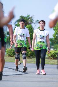 BIB: 
                            <button type="button" onclick="openModal(3684278)" class="btn btn-primary btn-sm float-right btn-popup" data-toggle="modal" data-target=".modal-high-quality">
                        <i class="fas fa-shopping-cart"></i> Add to Cart
                    </button>
                                            <button type="button" onclick="isThisMe(3684278, true)" class="btn btn-success btn-sm float-right btn-popup btn-isme hidden" data-toggle="tooltip" data-placement="bottom" title="นี่คือรูปของคุณใช่ไหม คลิกที่นี่เพื่อเอาเข้าอัลบั้ม">
                        <i class="fas fa-plus"></i> Add to album
                    </button>
                    <button type="button" onclick="isThisMe(3684278, false)" class="btn btn-warning btn-sm float-right btn-popup btn-isnotme hidden">
                        <i class="fas fa-ban"></i> Remove from album
                    </button>