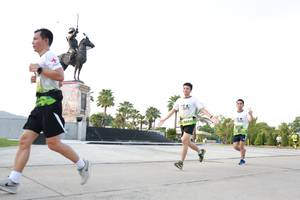 BIB: 
                            <button type="button" onclick="openModal(3657379)" class="btn btn-primary btn-sm float-right btn-popup" data-toggle="modal" data-target=".modal-high-quality">
                        <i class="fas fa-shopping-cart"></i> Add to Cart
                    </button>
                                            <button type="button" onclick="isThisMe(3657379, true)" class="btn btn-success btn-sm float-right btn-popup btn-isme hidden" data-toggle="tooltip" data-placement="bottom" title="นี่คือรูปของคุณใช่ไหม คลิกที่นี่เพื่อเอาเข้าอัลบั้ม">
                        <i class="fas fa-plus"></i> Add to album
                    </button>
                    <button type="button" onclick="isThisMe(3657379, false)" class="btn btn-warning btn-sm float-right btn-popup btn-isnotme hidden">
                        <i class="fas fa-ban"></i> Remove from album
                    </button>