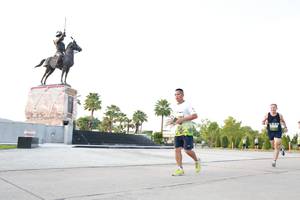 BIB: 
                            <button type="button" onclick="openModal(3657639)" class="btn btn-primary btn-sm float-right btn-popup" data-toggle="modal" data-target=".modal-high-quality">
                        <i class="fas fa-shopping-cart"></i> Add to Cart
                    </button>
                                            <button type="button" onclick="isThisMe(3657639, true)" class="btn btn-success btn-sm float-right btn-popup btn-isme hidden" data-toggle="tooltip" data-placement="bottom" title="นี่คือรูปของคุณใช่ไหม คลิกที่นี่เพื่อเอาเข้าอัลบั้ม">
                        <i class="fas fa-plus"></i> Add to album
                    </button>
                    <button type="button" onclick="isThisMe(3657639, false)" class="btn btn-warning btn-sm float-right btn-popup btn-isnotme hidden">
                        <i class="fas fa-ban"></i> Remove from album
                    </button>