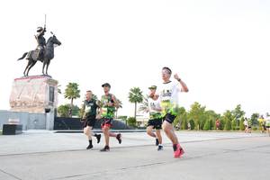 BIB: 
                            <button type="button" onclick="openModal(3657511)" class="btn btn-primary btn-sm float-right btn-popup" data-toggle="modal" data-target=".modal-high-quality">
                        <i class="fas fa-shopping-cart"></i> Add to Cart
                    </button>
                                            <button type="button" onclick="isThisMe(3657511, true)" class="btn btn-success btn-sm float-right btn-popup btn-isme hidden" data-toggle="tooltip" data-placement="bottom" title="นี่คือรูปของคุณใช่ไหม คลิกที่นี่เพื่อเอาเข้าอัลบั้ม">
                        <i class="fas fa-plus"></i> Add to album
                    </button>
                    <button type="button" onclick="isThisMe(3657511, false)" class="btn btn-warning btn-sm float-right btn-popup btn-isnotme hidden">
                        <i class="fas fa-ban"></i> Remove from album
                    </button>