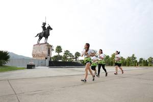 BIB: 
                            <button type="button" onclick="openModal(3660492)" class="btn btn-primary btn-sm float-right btn-popup" data-toggle="modal" data-target=".modal-high-quality">
                        <i class="fas fa-shopping-cart"></i> Add to Cart
                    </button>
                                            <button type="button" onclick="isThisMe(3660492, true)" class="btn btn-success btn-sm float-right btn-popup btn-isme hidden" data-toggle="tooltip" data-placement="bottom" title="นี่คือรูปของคุณใช่ไหม คลิกที่นี่เพื่อเอาเข้าอัลบั้ม">
                        <i class="fas fa-plus"></i> Add to album
                    </button>
                    <button type="button" onclick="isThisMe(3660492, false)" class="btn btn-warning btn-sm float-right btn-popup btn-isnotme hidden">
                        <i class="fas fa-ban"></i> Remove from album
                    </button>