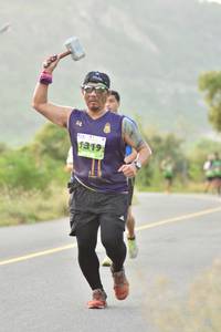 BIB: 1319
                            <button type="button" onclick="openModal(3593245)" class="btn btn-primary btn-sm float-right btn-popup" data-toggle="modal" data-target=".modal-high-quality">
                        <i class="fas fa-shopping-cart"></i> Add to Cart
                    </button>
                                            <button type="button" onclick="isThisMe(3593245, true)" class="btn btn-success btn-sm float-right btn-popup btn-isme hidden" data-toggle="tooltip" data-placement="bottom" title="นี่คือรูปของคุณใช่ไหม คลิกที่นี่เพื่อเอาเข้าอัลบั้ม">
                        <i class="fas fa-plus"></i> Add to album
                    </button>
                    <button type="button" onclick="isThisMe(3593245, false)" class="btn btn-warning btn-sm float-right btn-popup btn-isnotme hidden">
                        <i class="fas fa-ban"></i> Remove from album
                    </button>