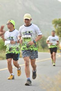 BIB: 2183
                            <button type="button" onclick="openModal(3605586)" class="btn btn-primary btn-sm float-right btn-popup" data-toggle="modal" data-target=".modal-high-quality">
                        <i class="fas fa-shopping-cart"></i> Add to Cart
                    </button>
                                            <button type="button" onclick="isThisMe(3605586, true)" class="btn btn-success btn-sm float-right btn-popup btn-isme hidden" data-toggle="tooltip" data-placement="bottom" title="นี่คือรูปของคุณใช่ไหม คลิกที่นี่เพื่อเอาเข้าอัลบั้ม">
                        <i class="fas fa-plus"></i> Add to album
                    </button>
                    <button type="button" onclick="isThisMe(3605586, false)" class="btn btn-warning btn-sm float-right btn-popup btn-isnotme hidden">
                        <i class="fas fa-ban"></i> Remove from album
                    </button>