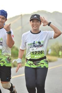 BIB: 105
                            <button type="button" onclick="openModal(3604640)" class="btn btn-primary btn-sm float-right btn-popup" data-toggle="modal" data-target=".modal-high-quality">
                        <i class="fas fa-shopping-cart"></i> Add to Cart
                    </button>
                                            <button type="button" onclick="isThisMe(3604640, true)" class="btn btn-success btn-sm float-right btn-popup btn-isme hidden" data-toggle="tooltip" data-placement="bottom" title="นี่คือรูปของคุณใช่ไหม คลิกที่นี่เพื่อเอาเข้าอัลบั้ม">
                        <i class="fas fa-plus"></i> Add to album
                    </button>
                    <button type="button" onclick="isThisMe(3604640, false)" class="btn btn-warning btn-sm float-right btn-popup btn-isnotme hidden">
                        <i class="fas fa-ban"></i> Remove from album
                    </button>