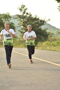 BIB: 2912, 2914
                            <button type="button" onclick="openModal(3654186)" class="btn btn-primary btn-sm float-right btn-popup" data-toggle="modal" data-target=".modal-high-quality">
                        <i class="fas fa-shopping-cart"></i> Add to Cart
                    </button>
                                            <button type="button" onclick="isThisMe(3654186, true)" class="btn btn-success btn-sm float-right btn-popup btn-isme hidden" data-toggle="tooltip" data-placement="bottom" title="นี่คือรูปของคุณใช่ไหม คลิกที่นี่เพื่อเอาเข้าอัลบั้ม">
                        <i class="fas fa-plus"></i> Add to album
                    </button>
                    <button type="button" onclick="isThisMe(3654186, false)" class="btn btn-warning btn-sm float-right btn-popup btn-isnotme hidden">
                        <i class="fas fa-ban"></i> Remove from album
                    </button>