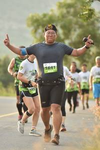 BIB: 1641
                            <button type="button" onclick="openModal(3631123)" class="btn btn-primary btn-sm float-right btn-popup" data-toggle="modal" data-target=".modal-high-quality">
                        <i class="fas fa-shopping-cart"></i> Add to Cart
                    </button>
                                            <button type="button" onclick="isThisMe(3631123, true)" class="btn btn-success btn-sm float-right btn-popup btn-isme hidden" data-toggle="tooltip" data-placement="bottom" title="นี่คือรูปของคุณใช่ไหม คลิกที่นี่เพื่อเอาเข้าอัลบั้ม">
                        <i class="fas fa-plus"></i> Add to album
                    </button>
                    <button type="button" onclick="isThisMe(3631123, false)" class="btn btn-warning btn-sm float-right btn-popup btn-isnotme hidden">
                        <i class="fas fa-ban"></i> Remove from album
                    </button>