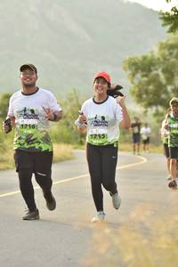 BIB: 1946, 1715
                            <button type="button" onclick="openModal(3634137)" class="btn btn-primary btn-sm float-right btn-popup" data-toggle="modal" data-target=".modal-high-quality">
                        <i class="fas fa-shopping-cart"></i> Add to Cart
                    </button>
                                            <button type="button" onclick="isThisMe(3634137, true)" class="btn btn-success btn-sm float-right btn-popup btn-isme hidden" data-toggle="tooltip" data-placement="bottom" title="นี่คือรูปของคุณใช่ไหม คลิกที่นี่เพื่อเอาเข้าอัลบั้ม">
                        <i class="fas fa-plus"></i> Add to album
                    </button>
                    <button type="button" onclick="isThisMe(3634137, false)" class="btn btn-warning btn-sm float-right btn-popup btn-isnotme hidden">
                        <i class="fas fa-ban"></i> Remove from album
                    </button>