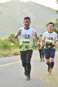 BIB: 1409, 
                            <button type="button" onclick="openModal(3606852)" class="btn btn-primary btn-sm float-right btn-popup" data-toggle="modal" data-target=".modal-high-quality">
                        <i class="fas fa-shopping-cart"></i> Add to Cart
                    </button>
                                            <button type="button" onclick="isThisMe(3606852, true)" class="btn btn-success btn-sm float-right btn-popup btn-isme hidden" data-toggle="tooltip" data-placement="bottom" title="นี่คือรูปของคุณใช่ไหม คลิกที่นี่เพื่อเอาเข้าอัลบั้ม">
                        <i class="fas fa-plus"></i> Add to album
                    </button>
                    <button type="button" onclick="isThisMe(3606852, false)" class="btn btn-warning btn-sm float-right btn-popup btn-isnotme hidden">
                        <i class="fas fa-ban"></i> Remove from album
                    </button>