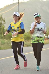 BIB: 1689
                            <button type="button" onclick="openModal(3609855)" class="btn btn-primary btn-sm float-right btn-popup" data-toggle="modal" data-target=".modal-high-quality">
                        <i class="fas fa-shopping-cart"></i> Add to Cart
                    </button>
                                            <button type="button" onclick="isThisMe(3609855, true)" class="btn btn-success btn-sm float-right btn-popup btn-isme hidden" data-toggle="tooltip" data-placement="bottom" title="นี่คือรูปของคุณใช่ไหม คลิกที่นี่เพื่อเอาเข้าอัลบั้ม">
                        <i class="fas fa-plus"></i> Add to album
                    </button>
                    <button type="button" onclick="isThisMe(3609855, false)" class="btn btn-warning btn-sm float-right btn-popup btn-isnotme hidden">
                        <i class="fas fa-ban"></i> Remove from album
                    </button>