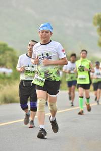 BIB: 140
                            <button type="button" onclick="openModal(3604998)" class="btn btn-primary btn-sm float-right btn-popup" data-toggle="modal" data-target=".modal-high-quality">
                        <i class="fas fa-shopping-cart"></i> Add to Cart
                    </button>
                                            <button type="button" onclick="isThisMe(3604998, true)" class="btn btn-success btn-sm float-right btn-popup btn-isme hidden" data-toggle="tooltip" data-placement="bottom" title="นี่คือรูปของคุณใช่ไหม คลิกที่นี่เพื่อเอาเข้าอัลบั้ม">
                        <i class="fas fa-plus"></i> Add to album
                    </button>
                    <button type="button" onclick="isThisMe(3604998, false)" class="btn btn-warning btn-sm float-right btn-popup btn-isnotme hidden">
                        <i class="fas fa-ban"></i> Remove from album
                    </button>