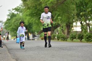 BIB: 
                            <button type="button" onclick="openModal(3654921)" class="btn btn-primary btn-sm float-right btn-popup" data-toggle="modal" data-target=".modal-high-quality">
                        <i class="fas fa-shopping-cart"></i> Add to Cart
                    </button>
                                            <button type="button" onclick="isThisMe(3654921, true)" class="btn btn-success btn-sm float-right btn-popup btn-isme hidden" data-toggle="tooltip" data-placement="bottom" title="นี่คือรูปของคุณใช่ไหม คลิกที่นี่เพื่อเอาเข้าอัลบั้ม">
                        <i class="fas fa-plus"></i> Add to album
                    </button>
                    <button type="button" onclick="isThisMe(3654921, false)" class="btn btn-warning btn-sm float-right btn-popup btn-isnotme hidden">
                        <i class="fas fa-ban"></i> Remove from album
                    </button>