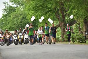 BIB: 
                            <button type="button" onclick="openModal(3656069)" class="btn btn-primary btn-sm float-right btn-popup" data-toggle="modal" data-target=".modal-high-quality">
                        <i class="fas fa-shopping-cart"></i> Add to Cart
                    </button>
                                            <button type="button" onclick="isThisMe(3656069, true)" class="btn btn-success btn-sm float-right btn-popup btn-isme hidden" data-toggle="tooltip" data-placement="bottom" title="นี่คือรูปของคุณใช่ไหม คลิกที่นี่เพื่อเอาเข้าอัลบั้ม">
                        <i class="fas fa-plus"></i> Add to album
                    </button>
                    <button type="button" onclick="isThisMe(3656069, false)" class="btn btn-warning btn-sm float-right btn-popup btn-isnotme hidden">
                        <i class="fas fa-ban"></i> Remove from album
                    </button>