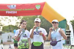 BIB: 0233
                            <button type="button" onclick="openModal(3656284)" class="btn btn-primary btn-sm float-right btn-popup" data-toggle="modal" data-target=".modal-high-quality">
                        <i class="fas fa-shopping-cart"></i> Add to Cart
                    </button>
                                            <button type="button" onclick="isThisMe(3656284, true)" class="btn btn-success btn-sm float-right btn-popup btn-isme hidden" data-toggle="tooltip" data-placement="bottom" title="นี่คือรูปของคุณใช่ไหม คลิกที่นี่เพื่อเอาเข้าอัลบั้ม">
                        <i class="fas fa-plus"></i> Add to album
                    </button>
                    <button type="button" onclick="isThisMe(3656284, false)" class="btn btn-warning btn-sm float-right btn-popup btn-isnotme hidden">
                        <i class="fas fa-ban"></i> Remove from album
                    </button>