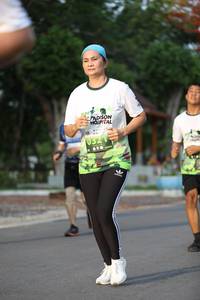 BIB: 321
                            <button type="button" onclick="openModal(3606928)" class="btn btn-primary btn-sm float-right btn-popup" data-toggle="modal" data-target=".modal-high-quality">
                        <i class="fas fa-shopping-cart"></i> Add to Cart
                    </button>
                                            <button type="button" onclick="isThisMe(3606928, true)" class="btn btn-success btn-sm float-right btn-popup btn-isme hidden" data-toggle="tooltip" data-placement="bottom" title="นี่คือรูปของคุณใช่ไหม คลิกที่นี่เพื่อเอาเข้าอัลบั้ม">
                        <i class="fas fa-plus"></i> Add to album
                    </button>
                    <button type="button" onclick="isThisMe(3606928, false)" class="btn btn-warning btn-sm float-right btn-popup btn-isnotme hidden">
                        <i class="fas fa-ban"></i> Remove from album
                    </button>