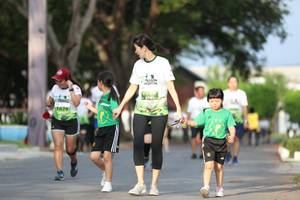 BIB: 
                            <button type="button" onclick="openModal(3628997)" class="btn btn-primary btn-sm float-right btn-popup" data-toggle="modal" data-target=".modal-high-quality">
                        <i class="fas fa-shopping-cart"></i> Add to Cart
                    </button>
                                            <button type="button" onclick="isThisMe(3628997, true)" class="btn btn-success btn-sm float-right btn-popup btn-isme hidden" data-toggle="tooltip" data-placement="bottom" title="นี่คือรูปของคุณใช่ไหม คลิกที่นี่เพื่อเอาเข้าอัลบั้ม">
                        <i class="fas fa-plus"></i> Add to album
                    </button>
                    <button type="button" onclick="isThisMe(3628997, false)" class="btn btn-warning btn-sm float-right btn-popup btn-isnotme hidden">
                        <i class="fas fa-ban"></i> Remove from album
                    </button>