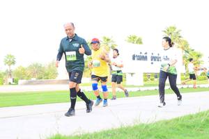 BIB: 
                            <button type="button" onclick="openModal(3687920)" class="btn btn-primary btn-sm float-right btn-popup" data-toggle="modal" data-target=".modal-high-quality">
                        <i class="fas fa-shopping-cart"></i> Add to Cart
                    </button>
                                            <button type="button" onclick="isThisMe(3687920, true)" class="btn btn-success btn-sm float-right btn-popup btn-isme hidden" data-toggle="tooltip" data-placement="bottom" title="นี่คือรูปของคุณใช่ไหม คลิกที่นี่เพื่อเอาเข้าอัลบั้ม">
                        <i class="fas fa-plus"></i> Add to album
                    </button>
                    <button type="button" onclick="isThisMe(3687920, false)" class="btn btn-warning btn-sm float-right btn-popup btn-isnotme hidden">
                        <i class="fas fa-ban"></i> Remove from album
                    </button>