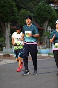 BIB: 
                            <button type="button" onclick="openModal(3603226)" class="btn btn-primary btn-sm float-right btn-popup" data-toggle="modal" data-target=".modal-high-quality">
                        <i class="fas fa-shopping-cart"></i> Add to Cart
                    </button>
                                            <button type="button" onclick="isThisMe(3603226, true)" class="btn btn-success btn-sm float-right btn-popup btn-isme hidden" data-toggle="tooltip" data-placement="bottom" title="นี่คือรูปของคุณใช่ไหม คลิกที่นี่เพื่อเอาเข้าอัลบั้ม">
                        <i class="fas fa-plus"></i> Add to album
                    </button>
                    <button type="button" onclick="isThisMe(3603226, false)" class="btn btn-warning btn-sm float-right btn-popup btn-isnotme hidden">
                        <i class="fas fa-ban"></i> Remove from album
                    </button>