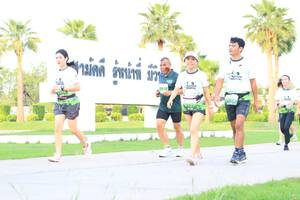 BIB: 
                            <button type="button" onclick="openModal(3681175)" class="btn btn-primary btn-sm float-right btn-popup" data-toggle="modal" data-target=".modal-high-quality">
                        <i class="fas fa-shopping-cart"></i> Add to Cart
                    </button>
                                            <button type="button" onclick="isThisMe(3681175, true)" class="btn btn-success btn-sm float-right btn-popup btn-isme hidden" data-toggle="tooltip" data-placement="bottom" title="นี่คือรูปของคุณใช่ไหม คลิกที่นี่เพื่อเอาเข้าอัลบั้ม">
                        <i class="fas fa-plus"></i> Add to album
                    </button>
                    <button type="button" onclick="isThisMe(3681175, false)" class="btn btn-warning btn-sm float-right btn-popup btn-isnotme hidden">
                        <i class="fas fa-ban"></i> Remove from album
                    </button>