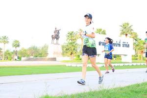 BIB: 
                            <button type="button" onclick="openModal(3679701)" class="btn btn-primary btn-sm float-right btn-popup" data-toggle="modal" data-target=".modal-high-quality">
                        <i class="fas fa-shopping-cart"></i> Add to Cart
                    </button>
                                            <button type="button" onclick="isThisMe(3679701, true)" class="btn btn-success btn-sm float-right btn-popup btn-isme hidden" data-toggle="tooltip" data-placement="bottom" title="นี่คือรูปของคุณใช่ไหม คลิกที่นี่เพื่อเอาเข้าอัลบั้ม">
                        <i class="fas fa-plus"></i> Add to album
                    </button>
                    <button type="button" onclick="isThisMe(3679701, false)" class="btn btn-warning btn-sm float-right btn-popup btn-isnotme hidden">
                        <i class="fas fa-ban"></i> Remove from album
                    </button>