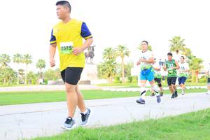 BIB: 2375
                            <button type="button" onclick="openModal(3680556)" class="btn btn-primary btn-sm float-right btn-popup" data-toggle="modal" data-target=".modal-high-quality">
                        <i class="fas fa-shopping-cart"></i> Add to Cart
                    </button>
                                            <button type="button" onclick="isThisMe(3680556, true)" class="btn btn-success btn-sm float-right btn-popup btn-isme hidden" data-toggle="tooltip" data-placement="bottom" title="นี่คือรูปของคุณใช่ไหม คลิกที่นี่เพื่อเอาเข้าอัลบั้ม">
                        <i class="fas fa-plus"></i> Add to album
                    </button>
                    <button type="button" onclick="isThisMe(3680556, false)" class="btn btn-warning btn-sm float-right btn-popup btn-isnotme hidden">
                        <i class="fas fa-ban"></i> Remove from album
                    </button>