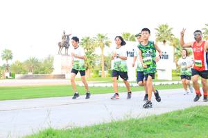 BIB: 
                            <button type="button" onclick="openModal(3677904)" class="btn btn-primary btn-sm float-right btn-popup" data-toggle="modal" data-target=".modal-high-quality">
                        <i class="fas fa-shopping-cart"></i> Add to Cart
                    </button>
                                            <button type="button" onclick="isThisMe(3677904, true)" class="btn btn-success btn-sm float-right btn-popup btn-isme hidden" data-toggle="tooltip" data-placement="bottom" title="นี่คือรูปของคุณใช่ไหม คลิกที่นี่เพื่อเอาเข้าอัลบั้ม">
                        <i class="fas fa-plus"></i> Add to album
                    </button>
                    <button type="button" onclick="isThisMe(3677904, false)" class="btn btn-warning btn-sm float-right btn-popup btn-isnotme hidden">
                        <i class="fas fa-ban"></i> Remove from album
                    </button>